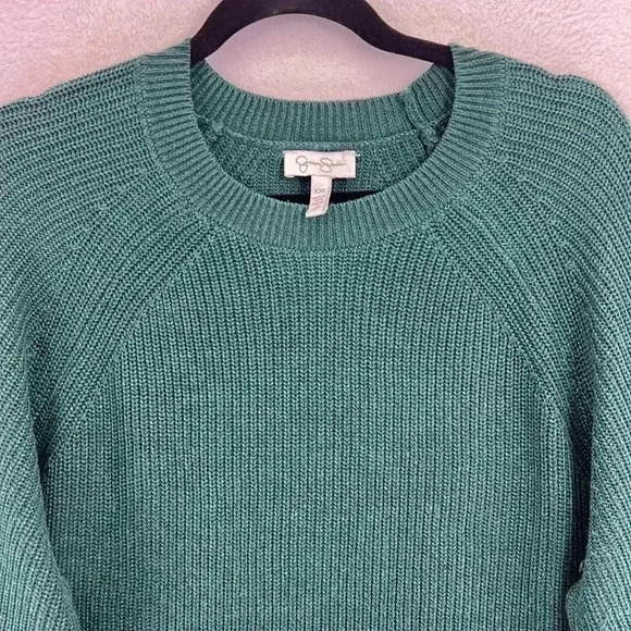 Jessica Simpson Women’s Sweater Plus Size XXL
Dark Forrest Green Ribbed Knit - Picture 3 of 9